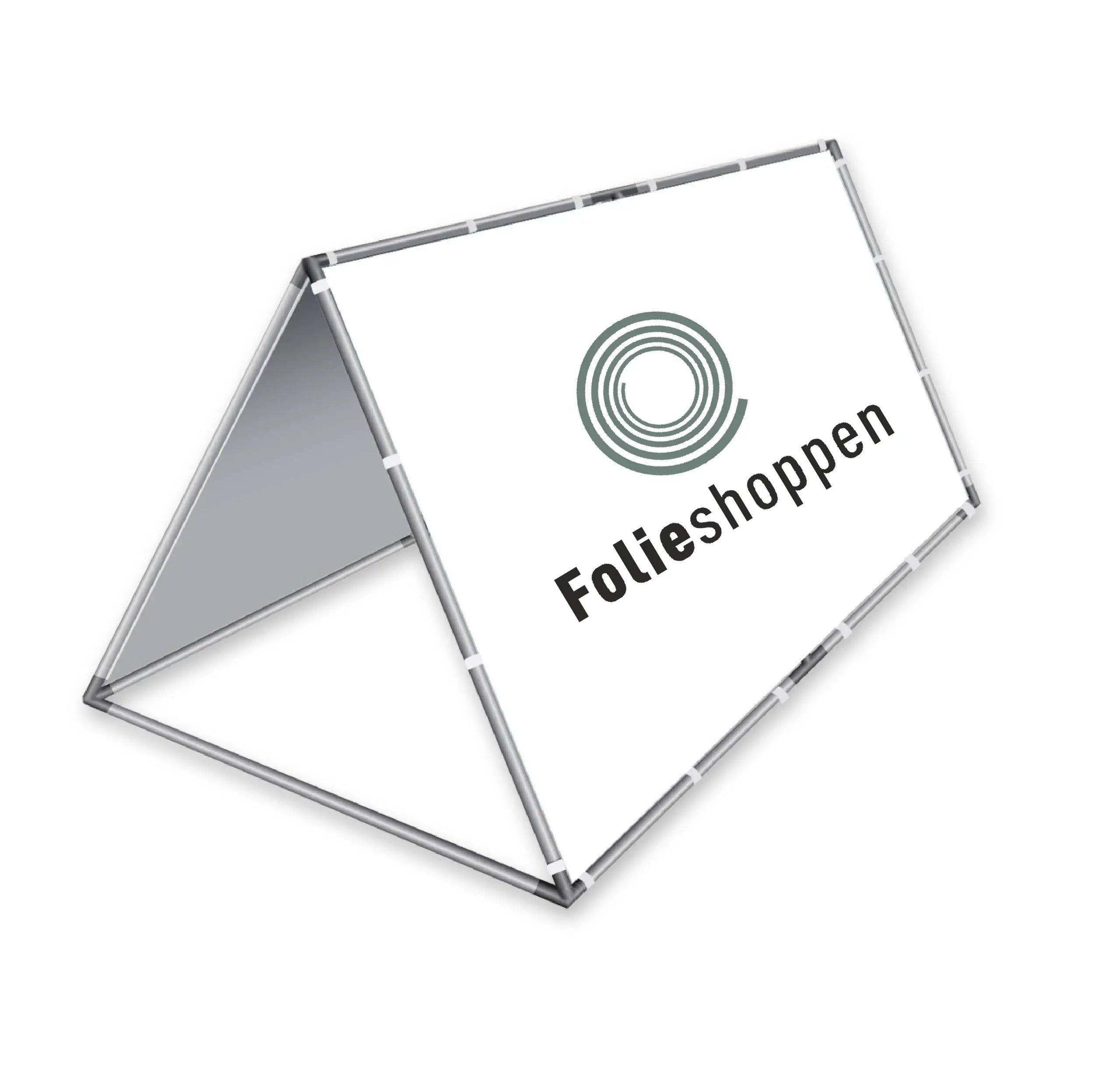 Trekantet A-Frame med banner, teksten viser "Folieshoppen," på en enkelt side af rammen.