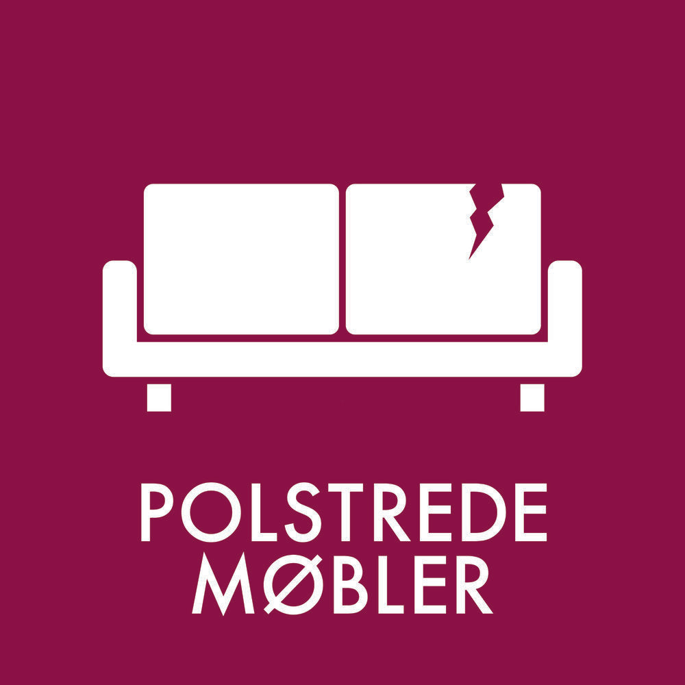 Sofa med revnet pude på maroon baggrund, teksten "Polstrede Møbler" i hvid.